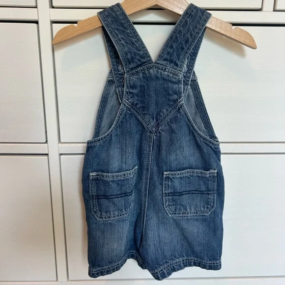Old navy denim overalls size 6-12 months - Picture 3 of 4